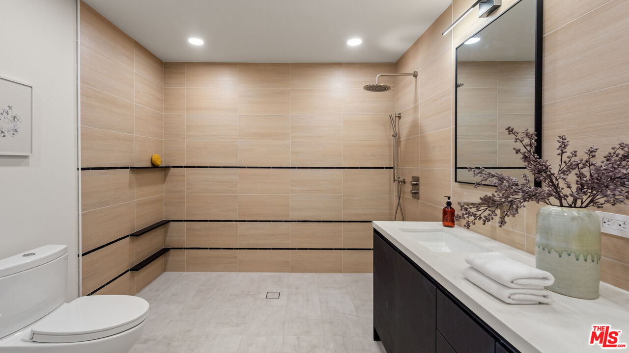 MLS #25501475 image #18