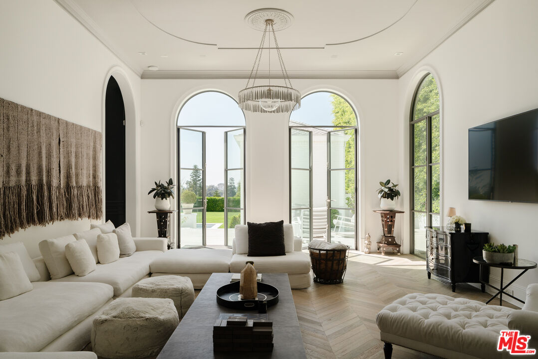 MLS #25501521 image #13