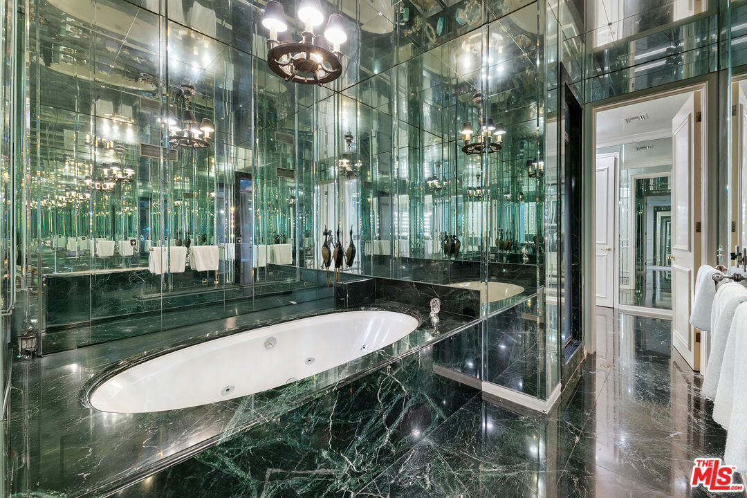 MLS #25501539 image #15