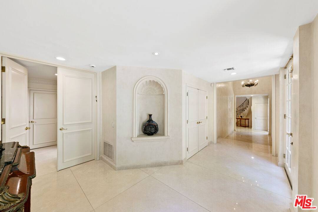 MLS #25501539 image #5