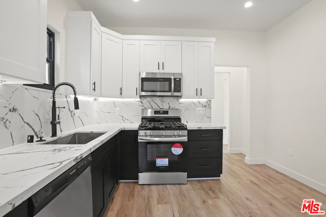 MLS #25502413 image #14