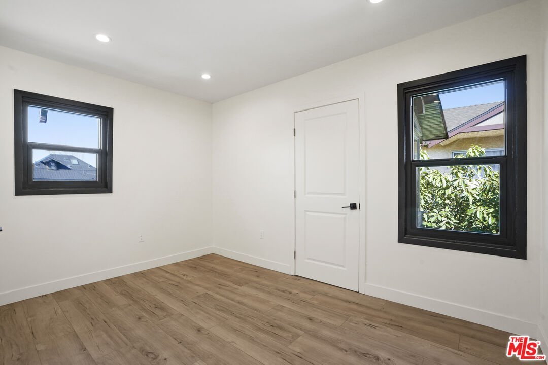 MLS #25502413 image #26