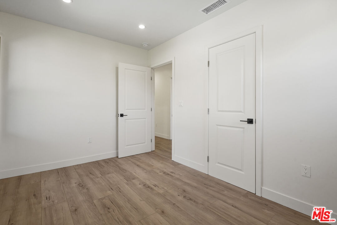 MLS #25502413 image #28