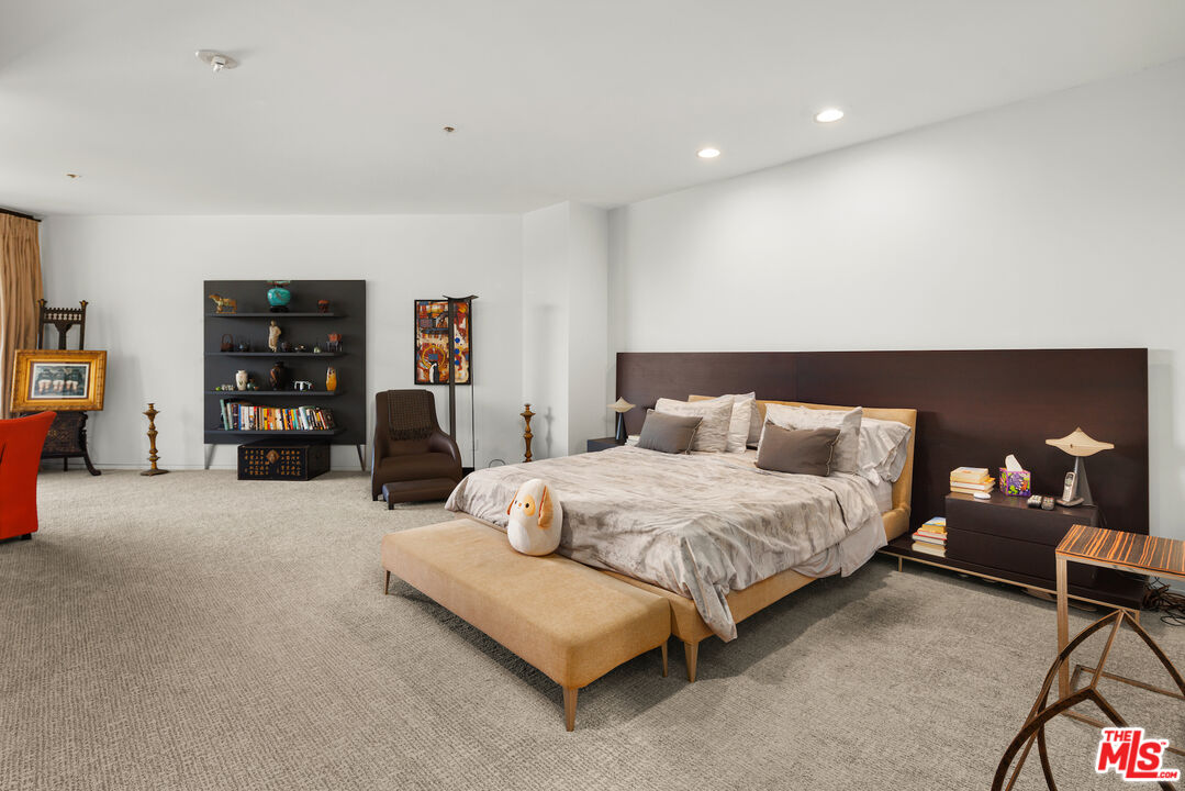 MLS #25502731 image #19