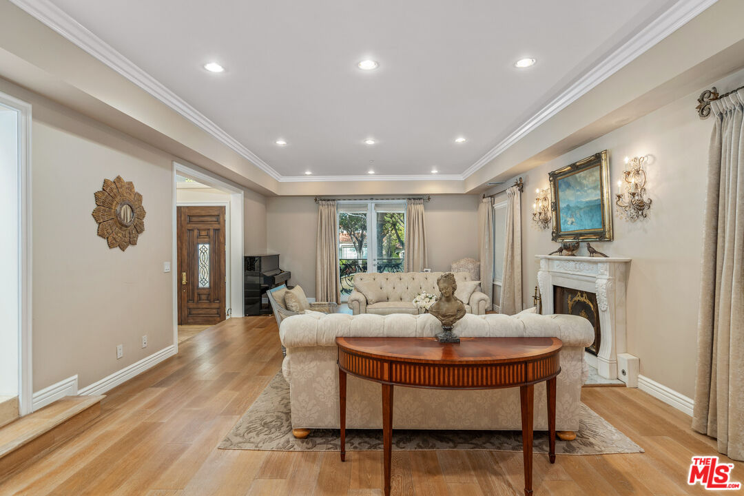 MLS #25502767 image #10