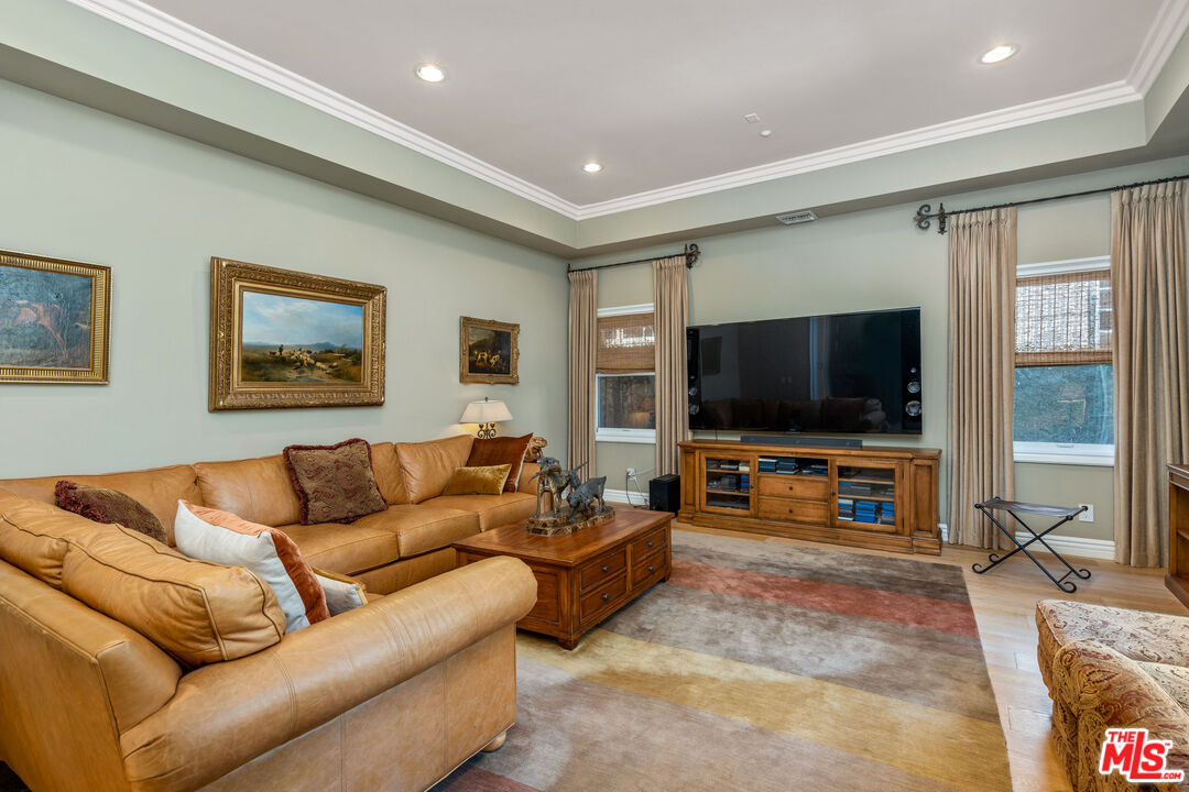 MLS #25502767 image #16