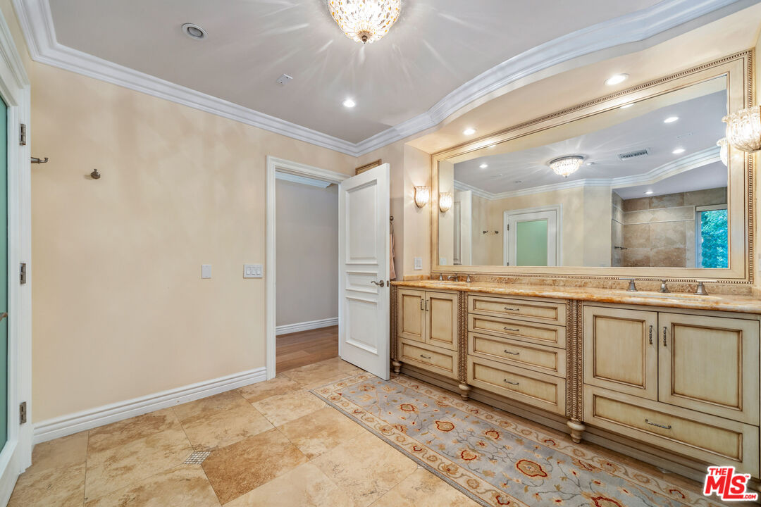 MLS #25502767 image #44