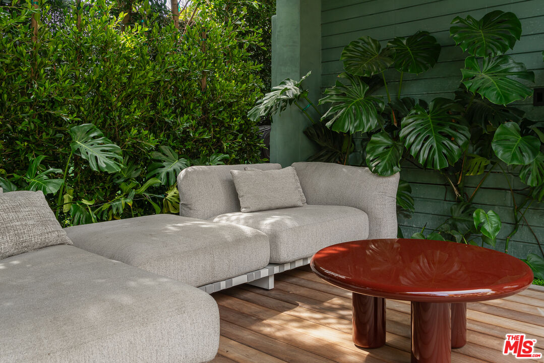 MLS #25502893 image #8