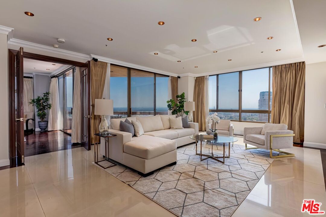 MLS #25503205 image #1