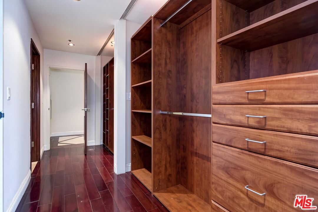 MLS #25503205 image #23