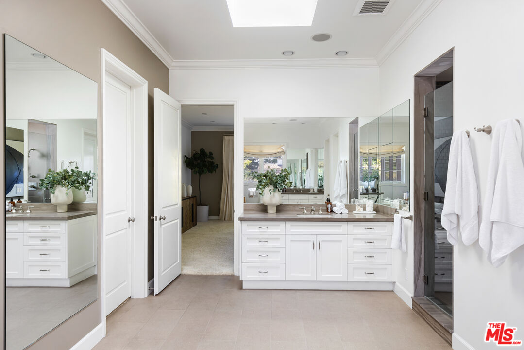 MLS #25503297 image #12