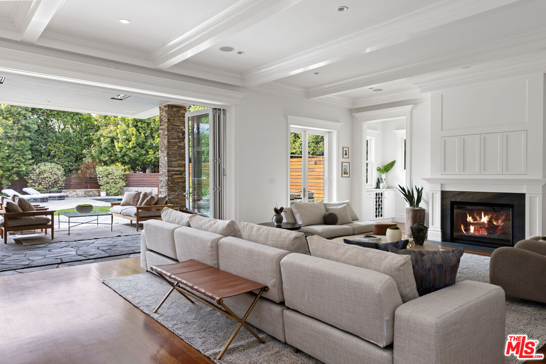 MLS #25503297 image #1