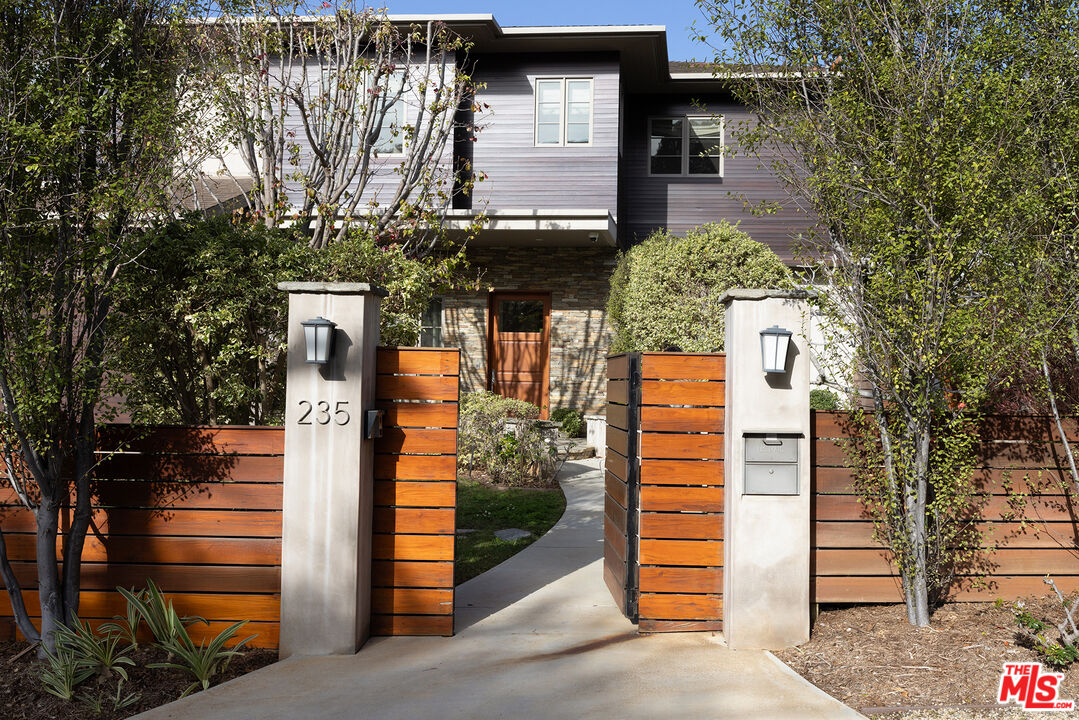 MLS #25503297 image #0