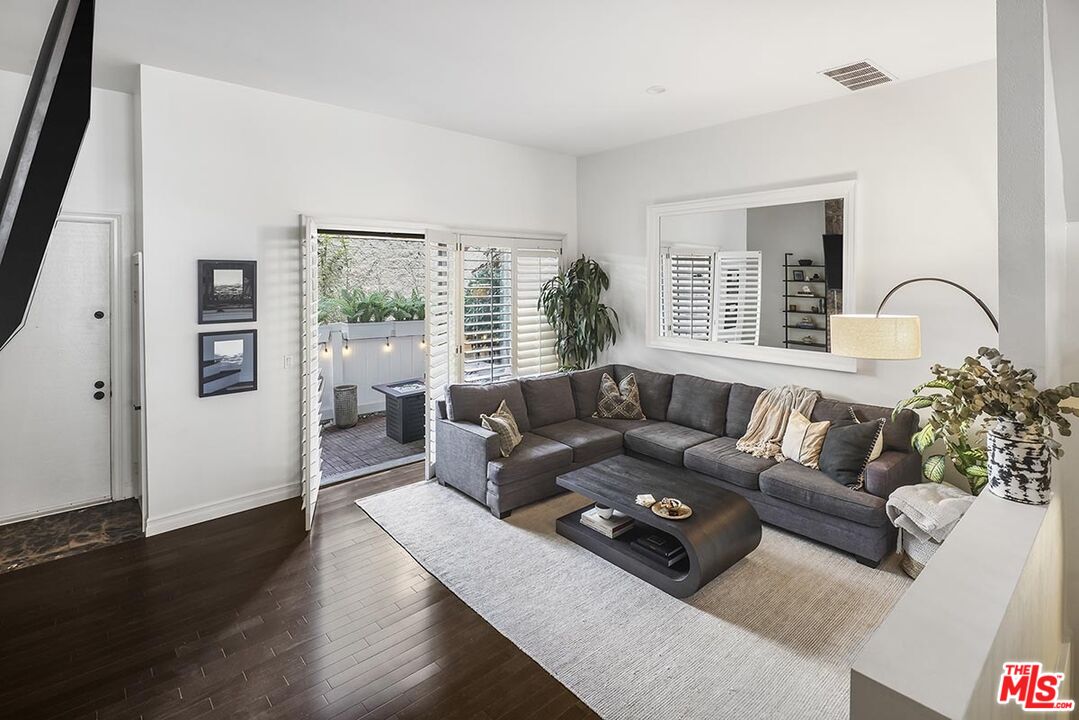 MLS #25504169 image #0