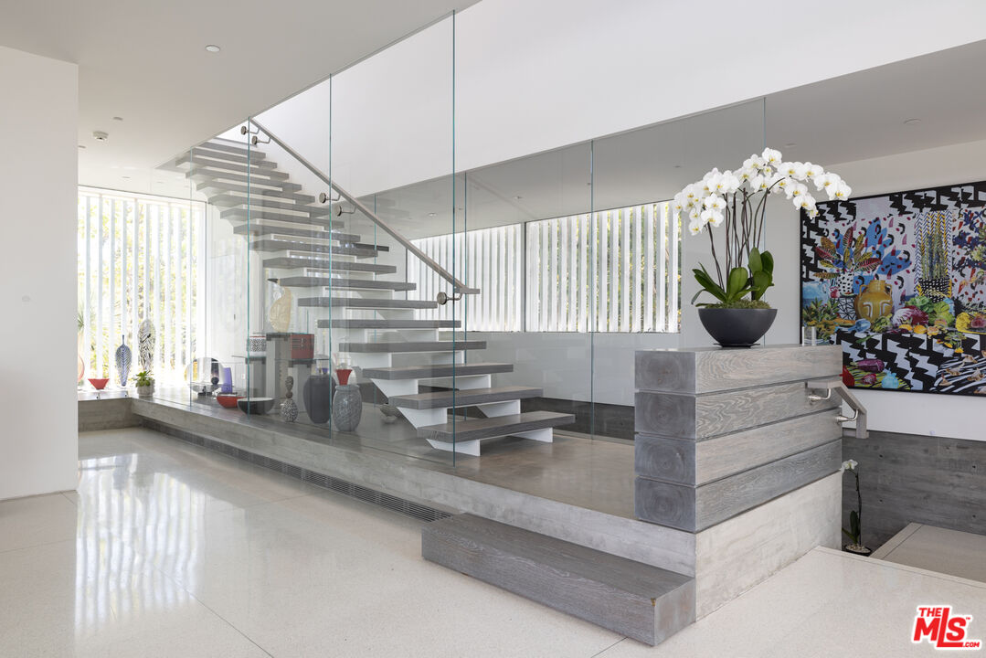 MLS #25504377 image #19