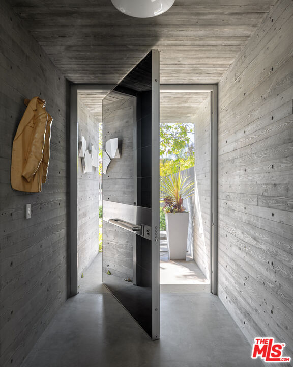 MLS #25504377 image #4