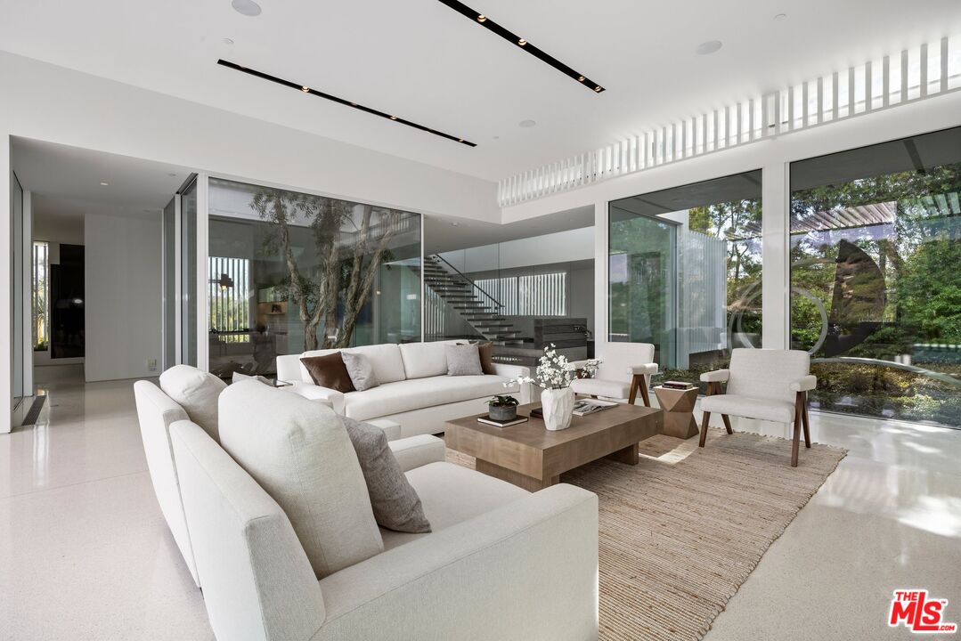 MLS #25504377 image #6