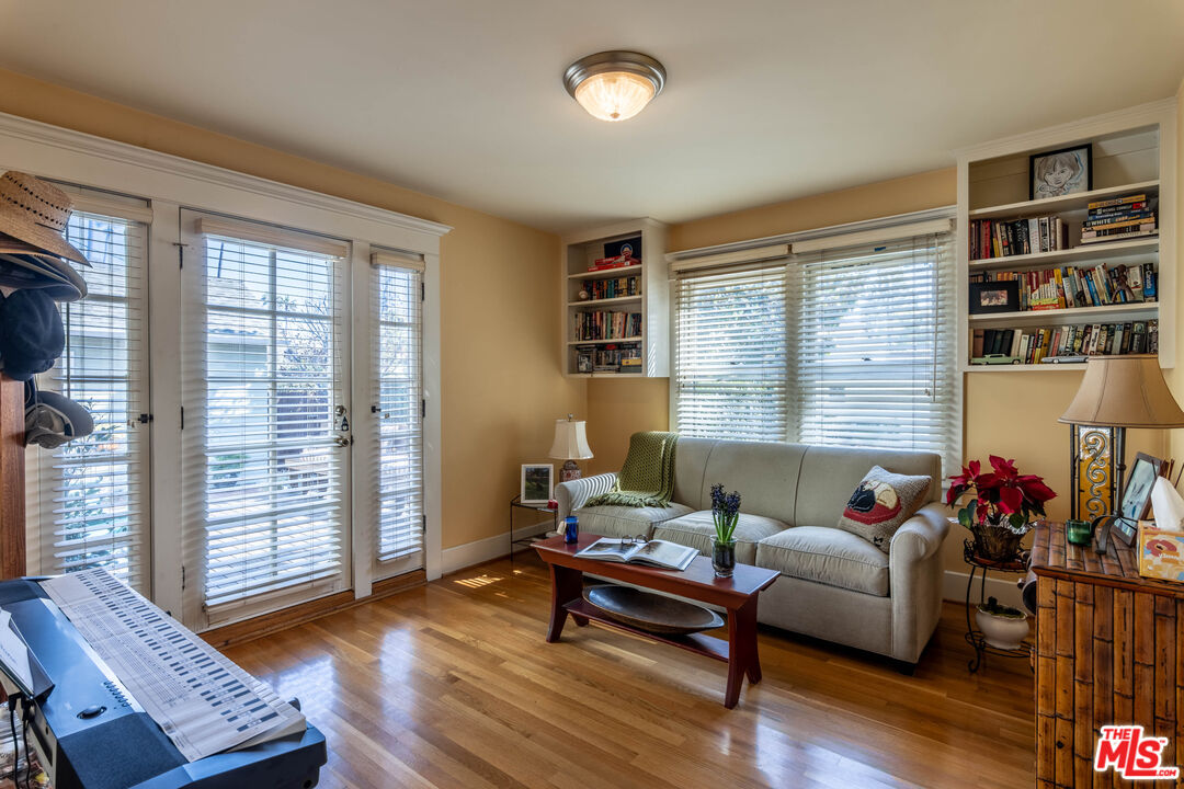 MLS #25504765 image #18