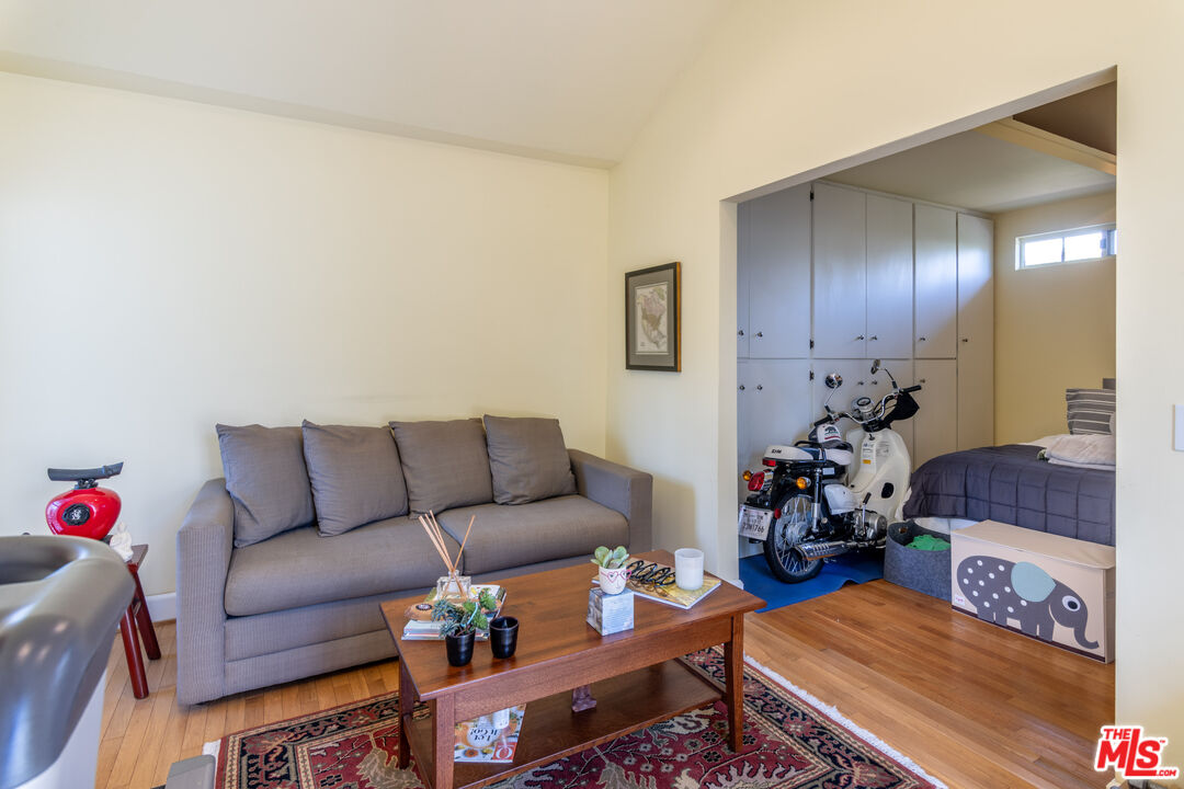 MLS #25504765 image #23