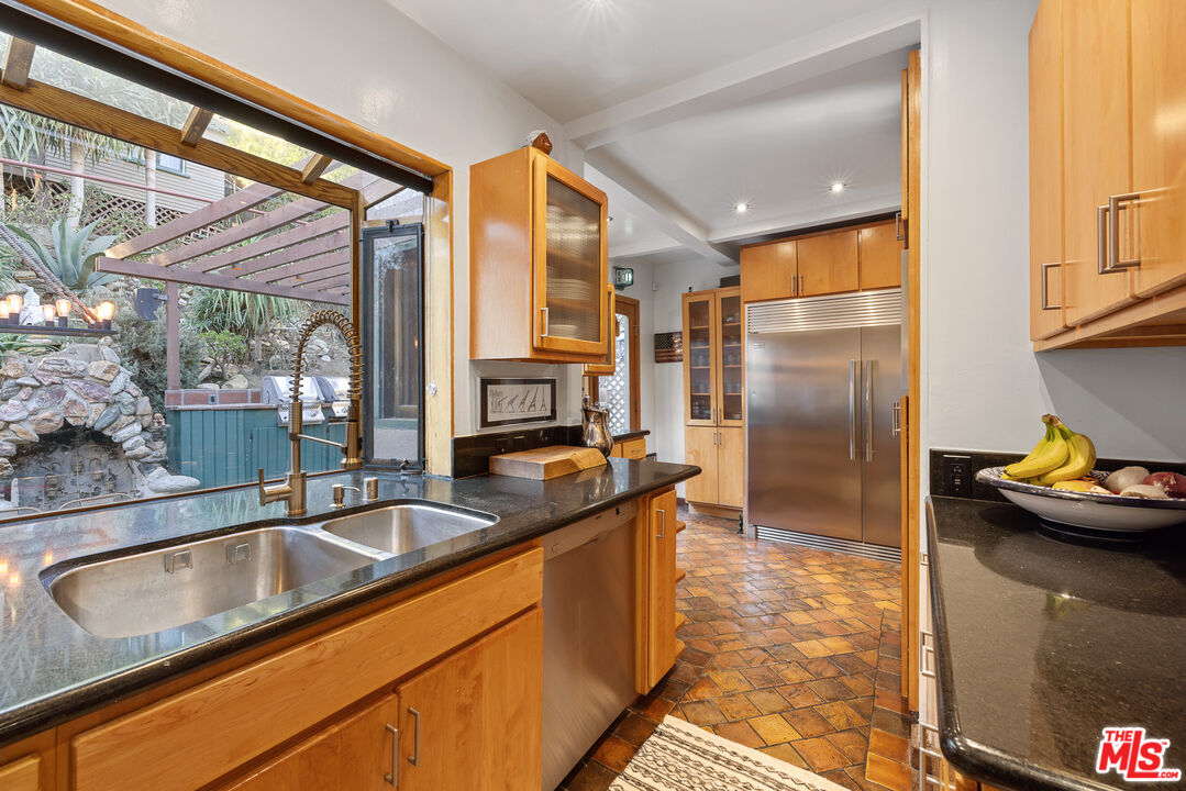 MLS #25504815 image #16