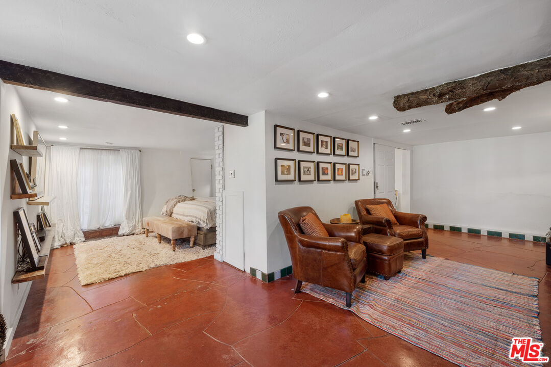 MLS #25504815 image #24