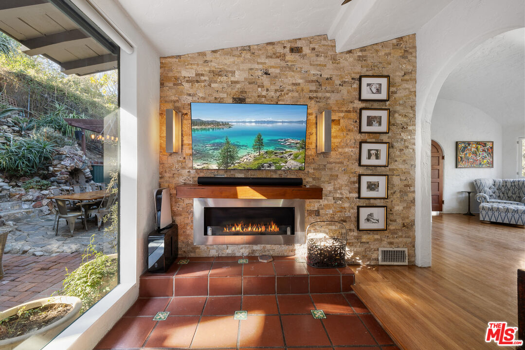 MLS #25504815 image #5