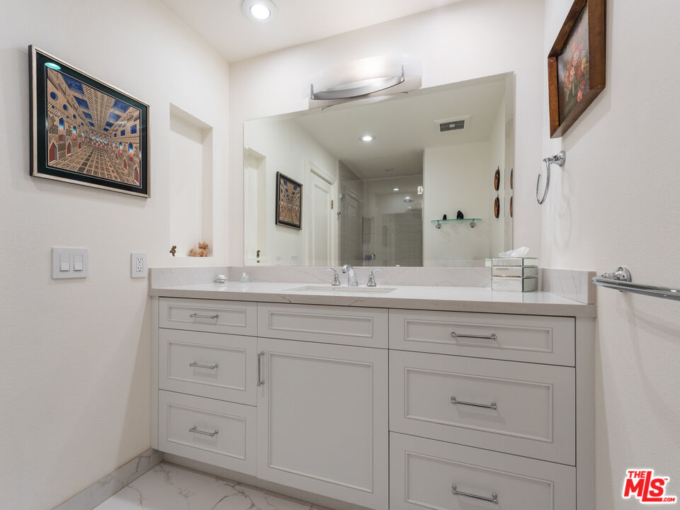 MLS #25505707 image #18