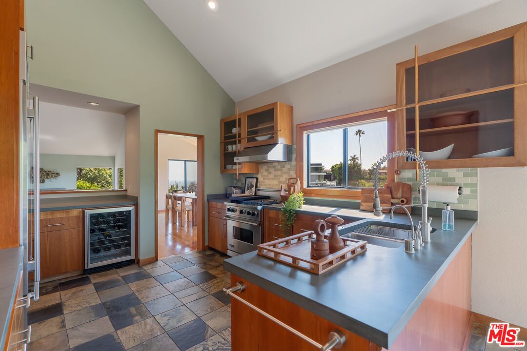 MLS #25505807 image #10