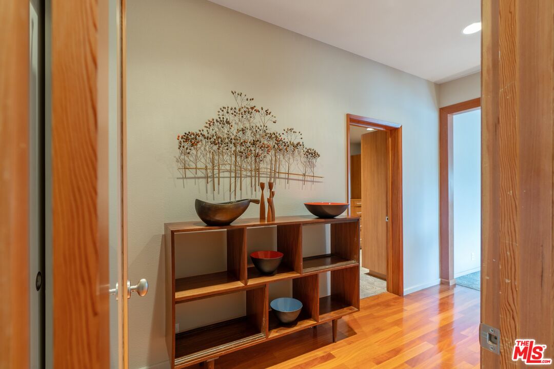 MLS #25505807 image #13