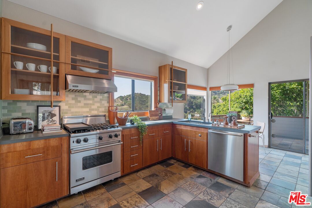 MLS #25505807 image #6