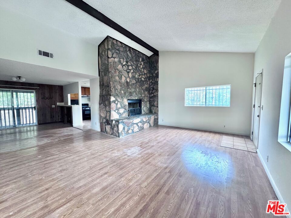 MLS #25505831 image #0