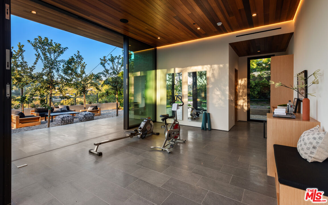 MLS #25505925 image #23