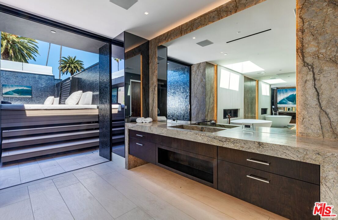 MLS #25505995 image #12