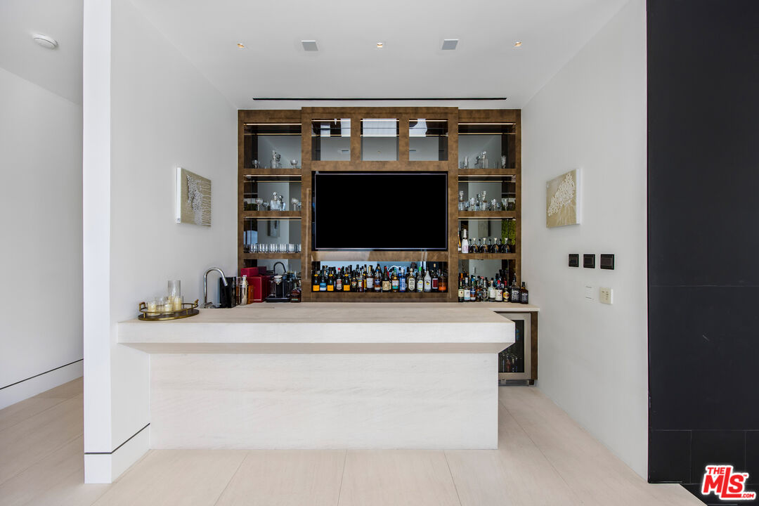 MLS #25505995 image #16