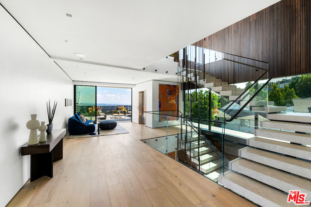 MLS #25506155 image #23