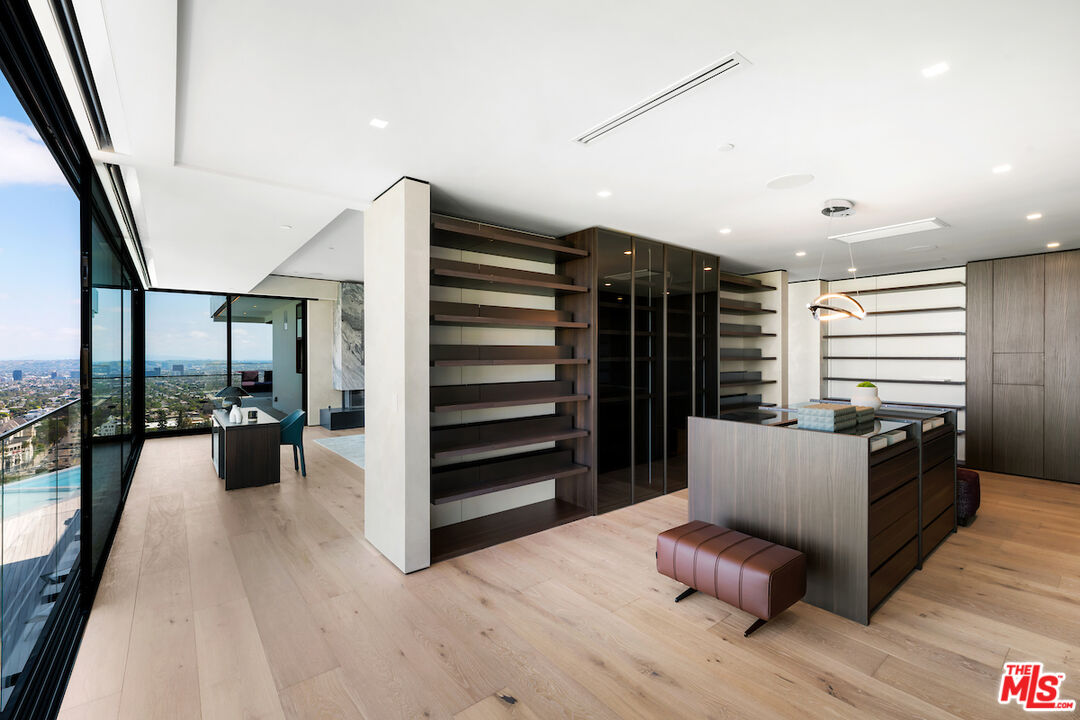 MLS #25506155 image #34