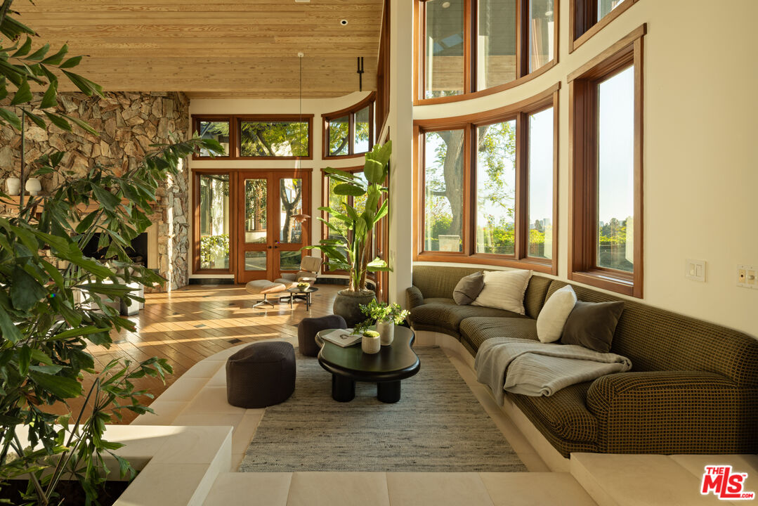 MLS #25506641 image #10