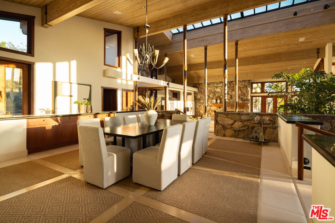 MLS #25506641 image #5