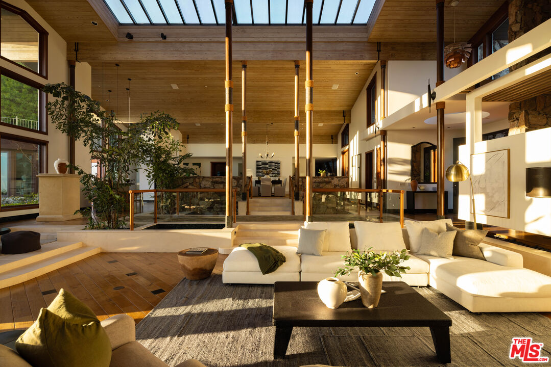 MLS #25506641 image #7