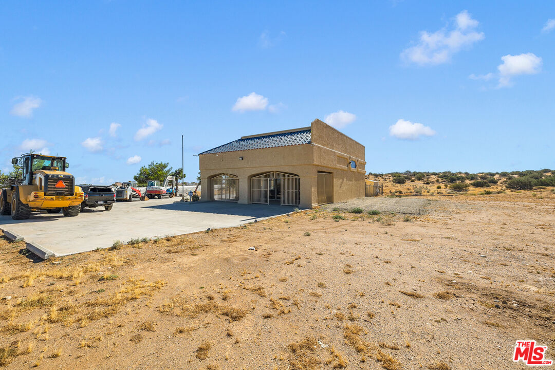 MLS #25507641 image #22