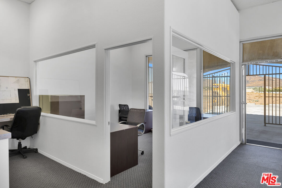 MLS #25507641 image #35