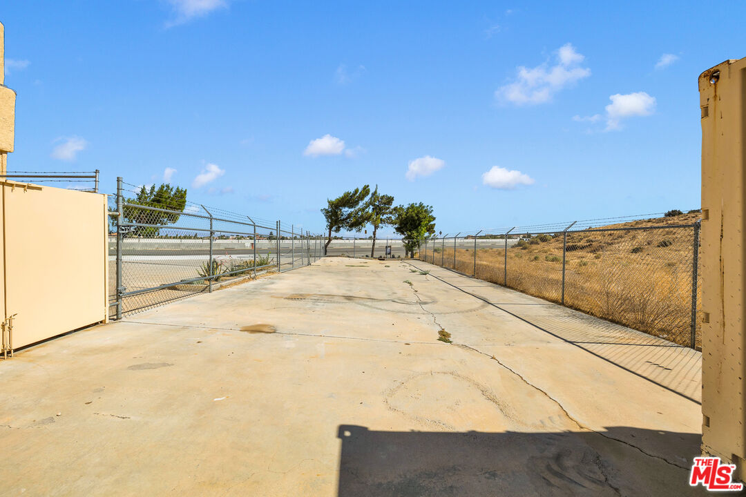 MLS #25507641 image #45