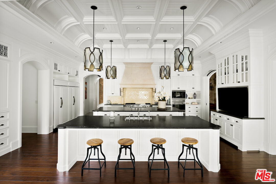 MLS #25508633 image #14