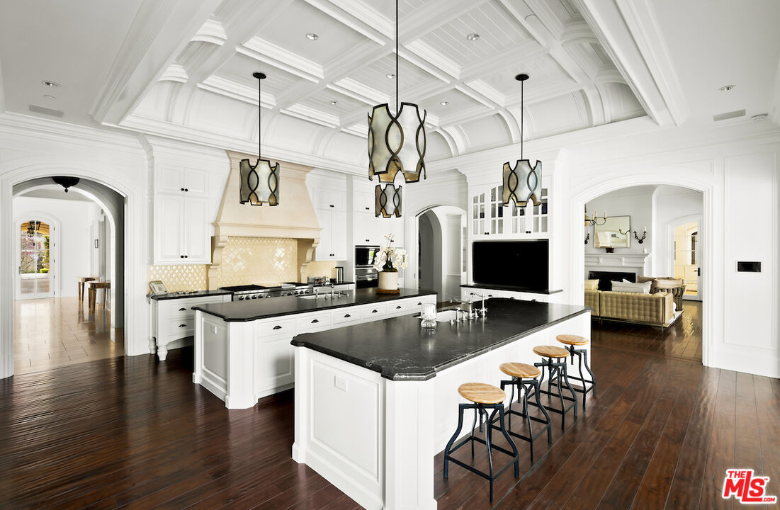 MLS #25508633 image #15