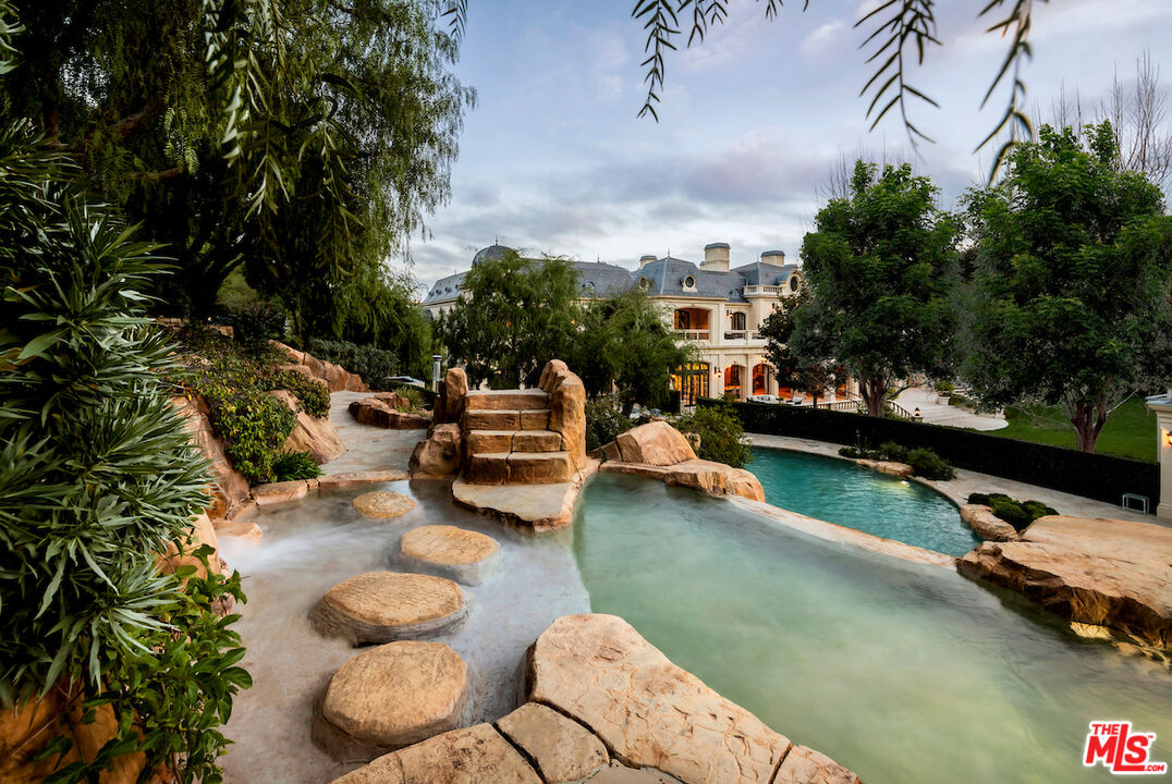 MLS #25508633 image #68