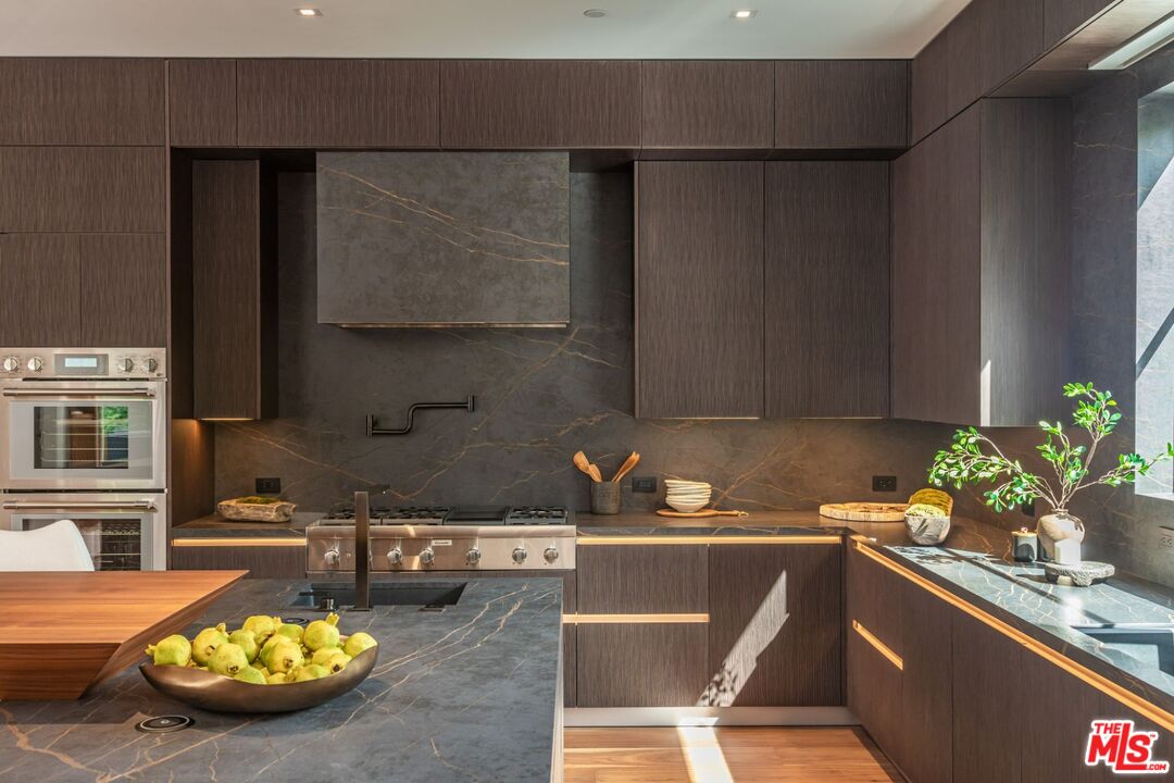 MLS #25509207 image #12