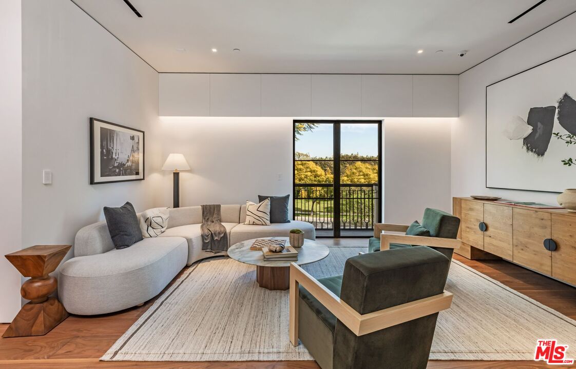 MLS #25509207 image #17