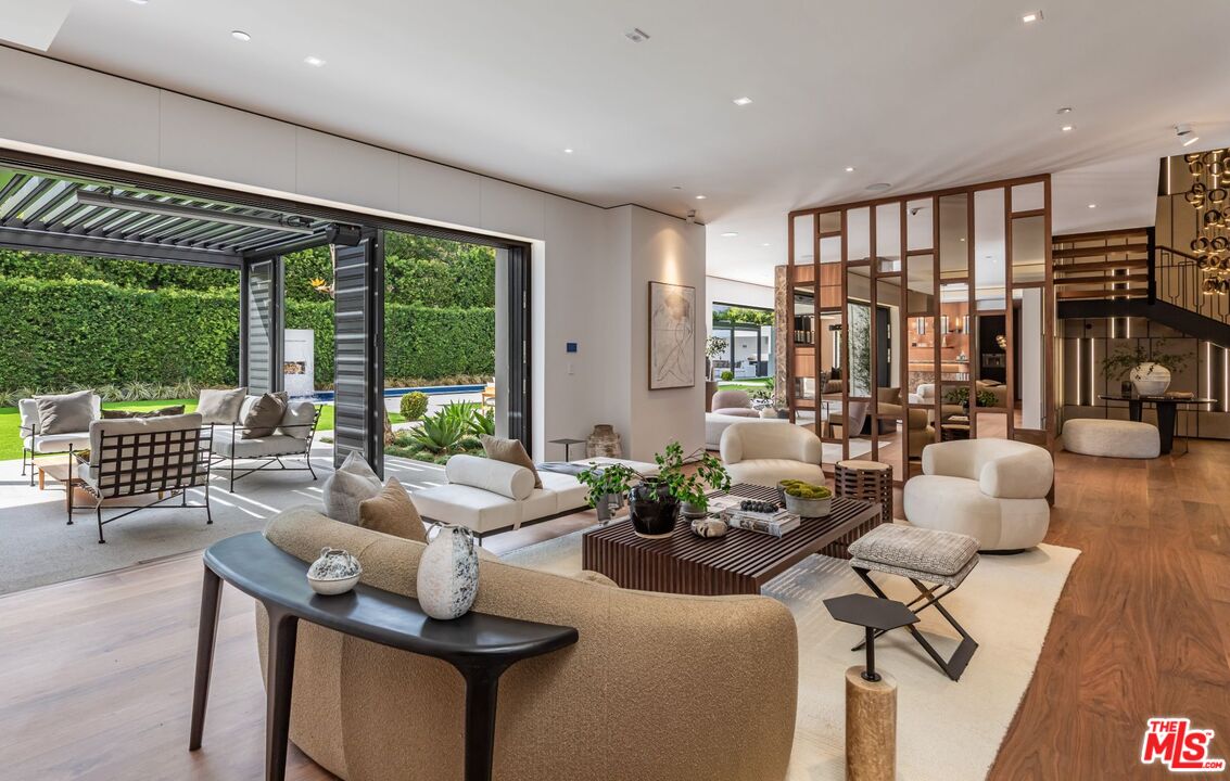 MLS #25509207 image #8