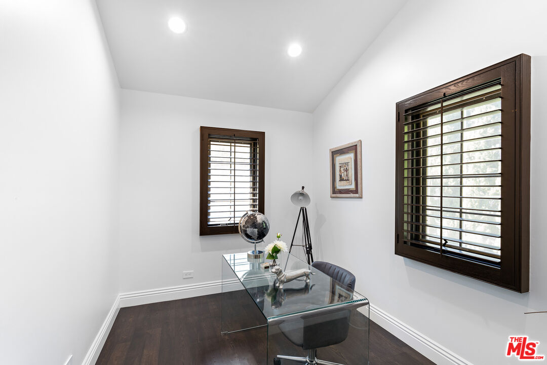 MLS #25509703 image #16