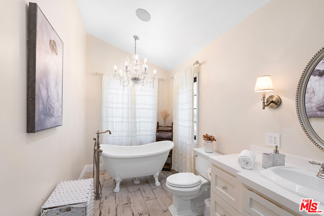 MLS #25509703 image #17